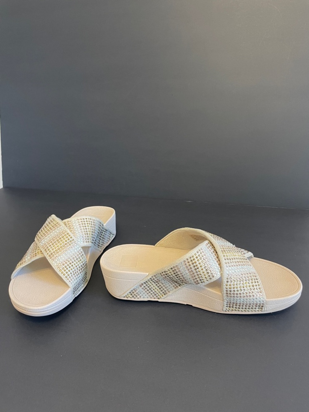 FitFlop Gold Tone “Lulu” Crystal Mix Metallic Criss-Cross Slides - Picture 2 of 16